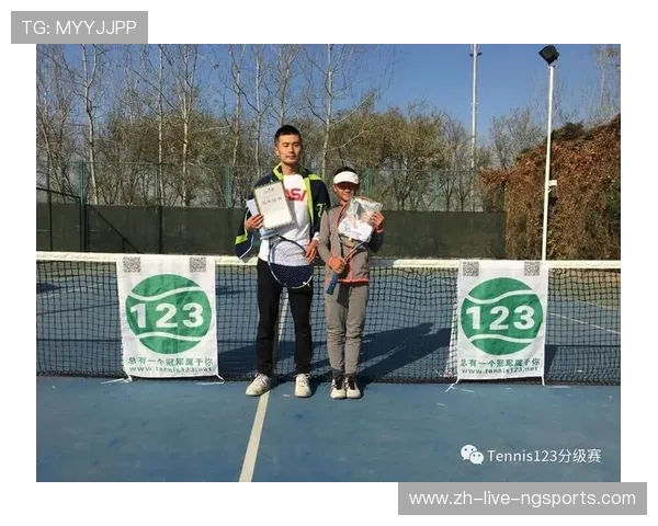 南京网球队的阵地战揭秘：深度解析网球竞技背后的策略与团队合作